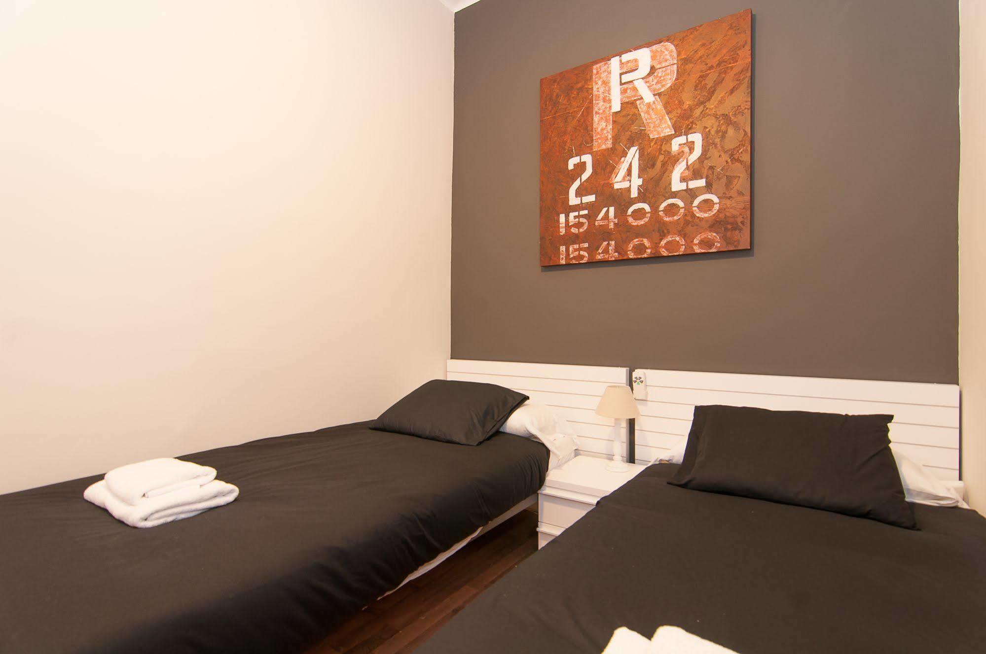 Bbarcelona Apartments Gaudi Avenue Flats Εξωτερικό φωτογραφία